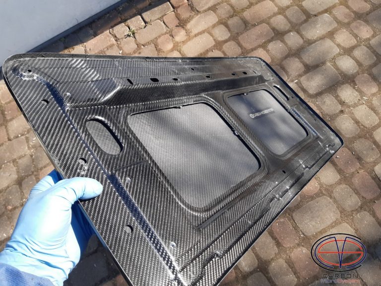 Sunroof from Carbon Fiber