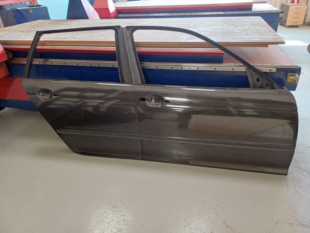 Carbon fiber doors for BMW E46 Touring