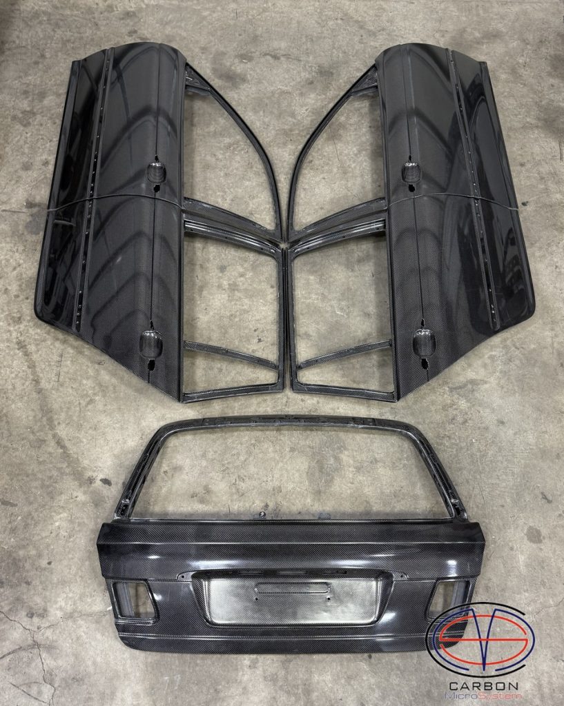 Carbon fiber Doors for BMW E46 Touring