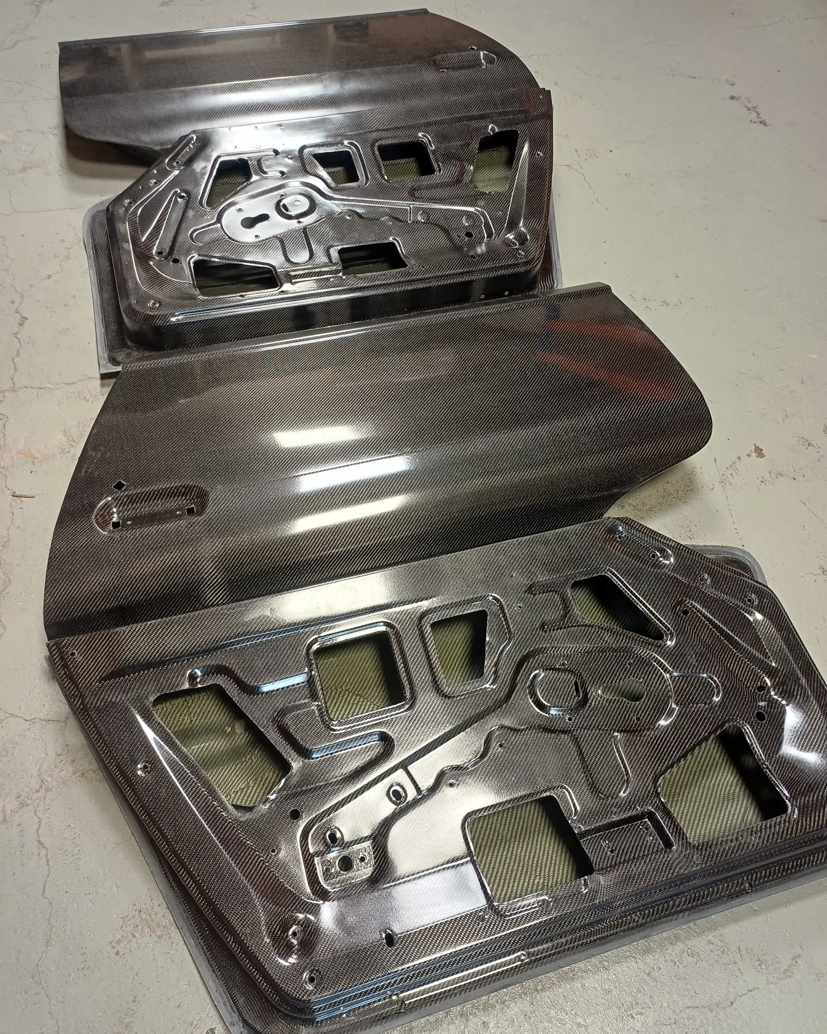 Carbon doors for Datsun (S30) 280Z