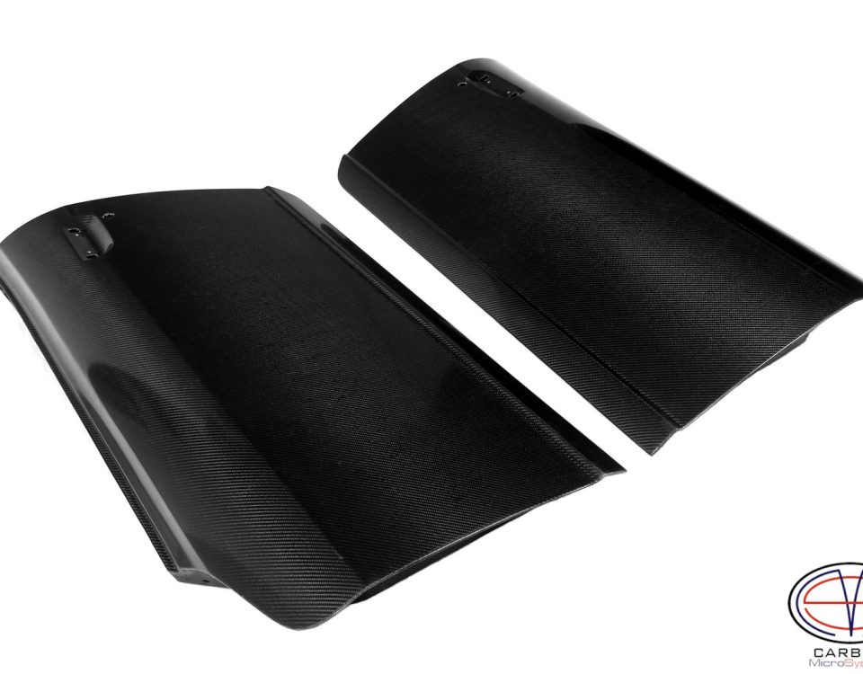 Carbon doors for Datsun 240Z